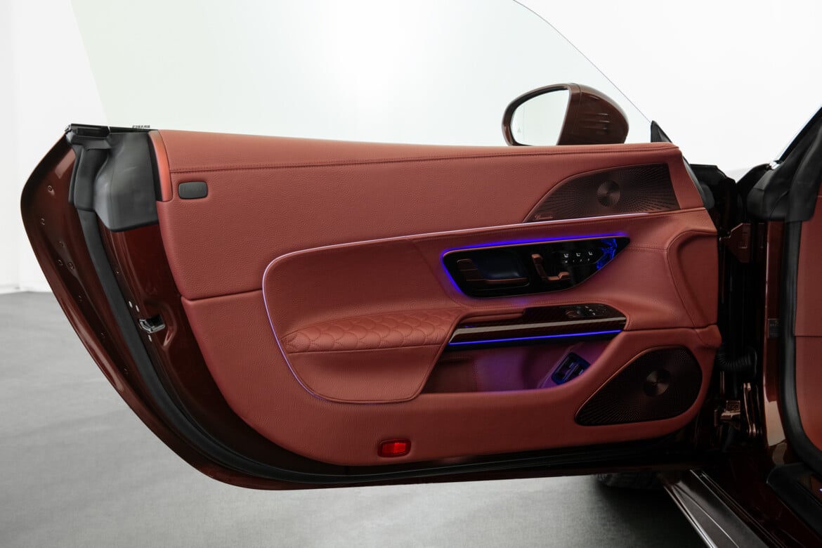 2026 Brabus 900 ROCKET EDITION - Photo 12