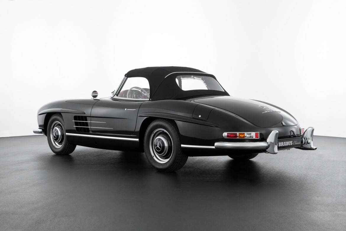 2026 Mercedes-Benz 300 SL - Photo 4
