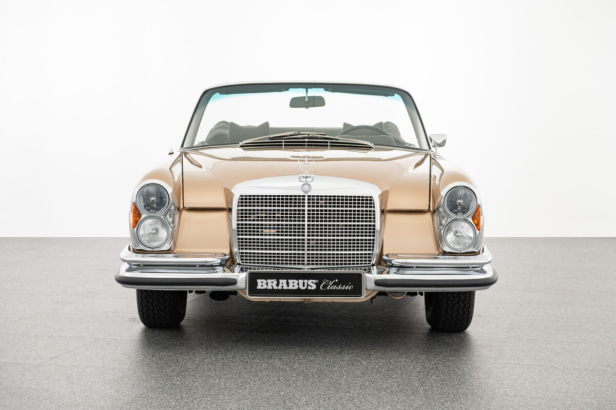 1971 Mercedes-Benz 280 SE - Photo 2