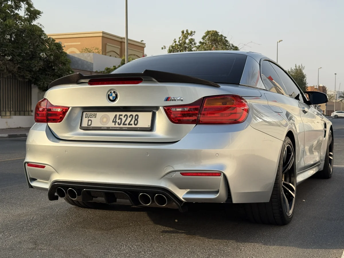 2016 BMW M4 - Photo 5