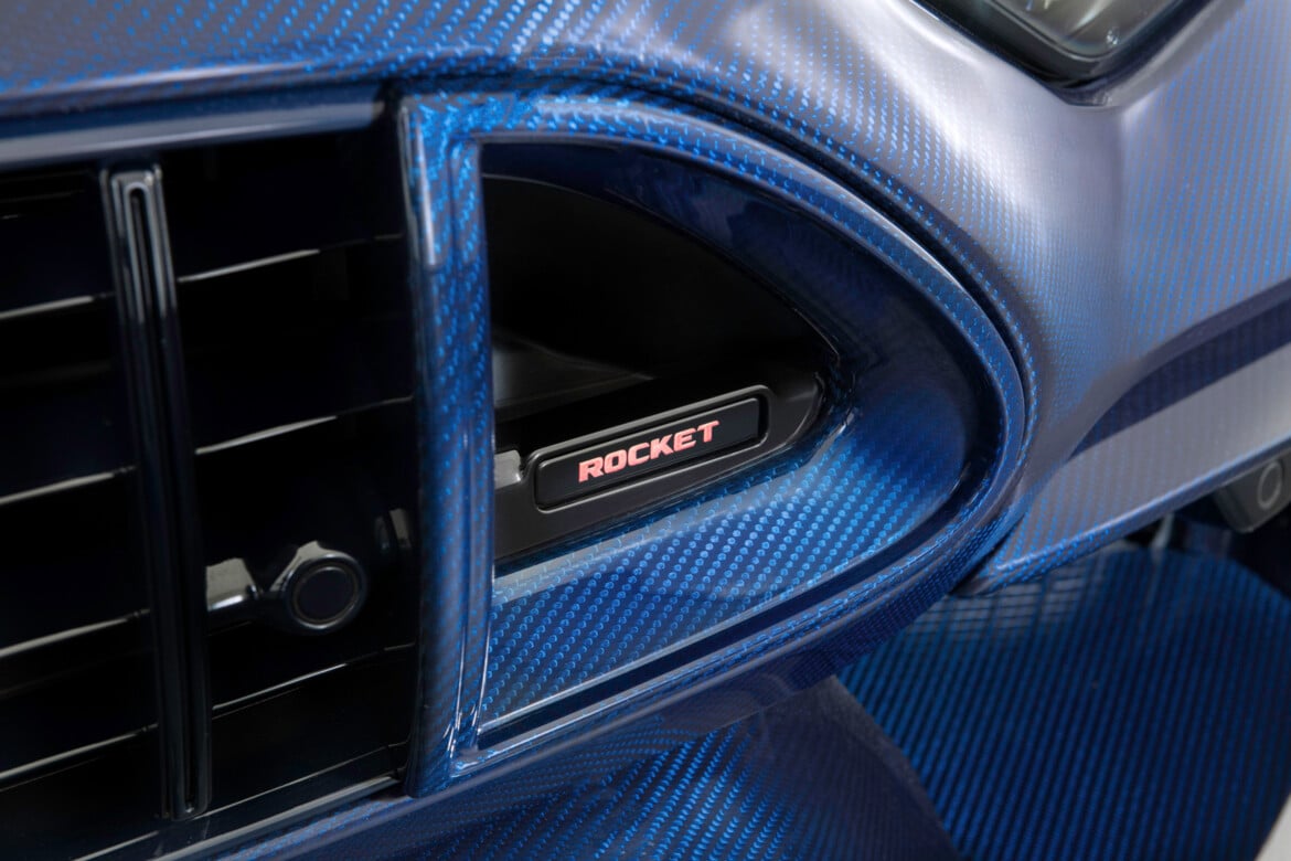 2026 Brabus 900 ROCKET EDITION - Photo 2