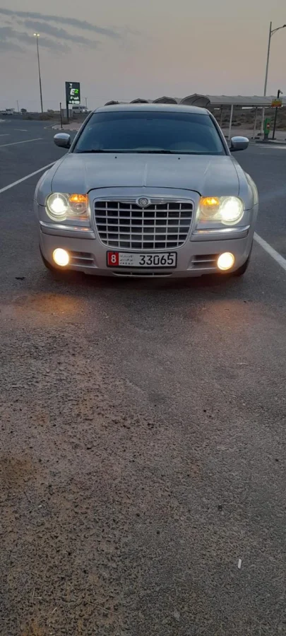 2008 Chrysler 300C - صورة 6